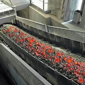 burning coal on heat resistant conveyor belts